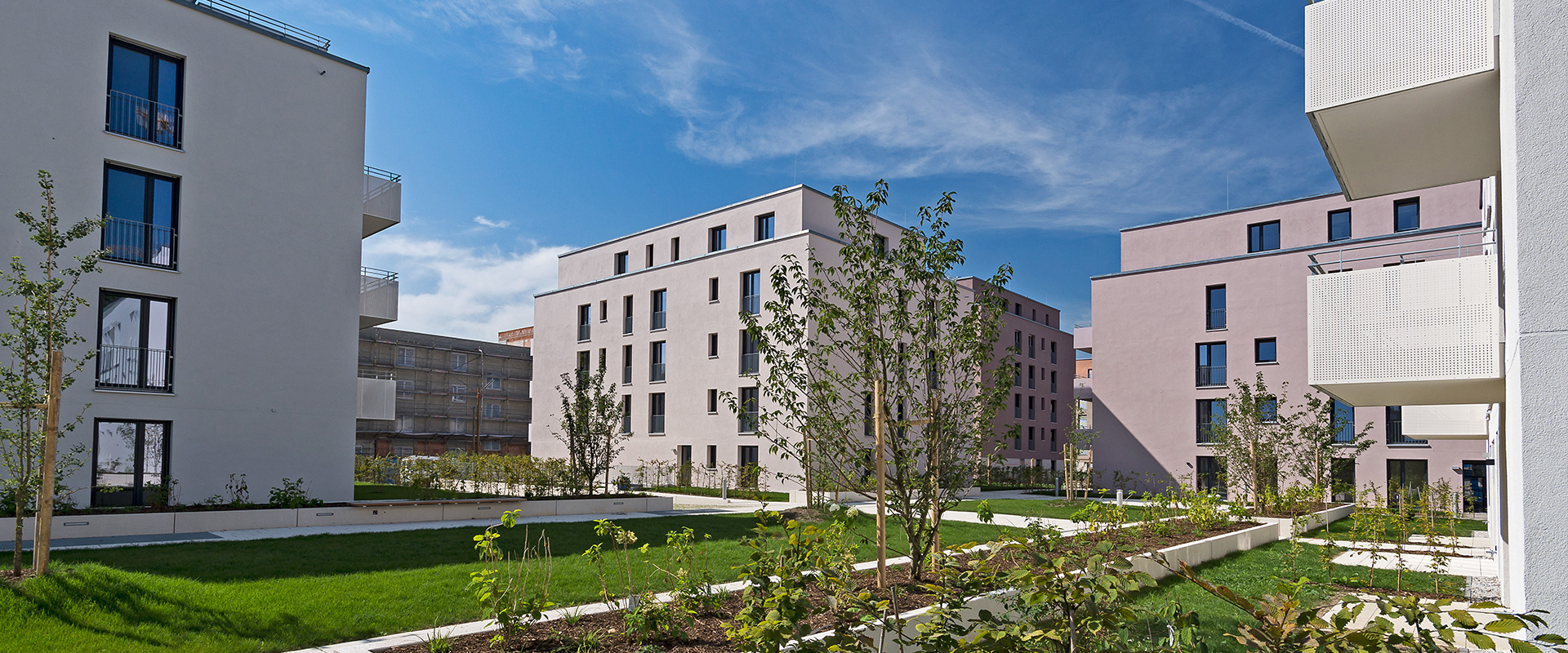 Domagkstraße. Mehrfamilienhäuser München Schwabing