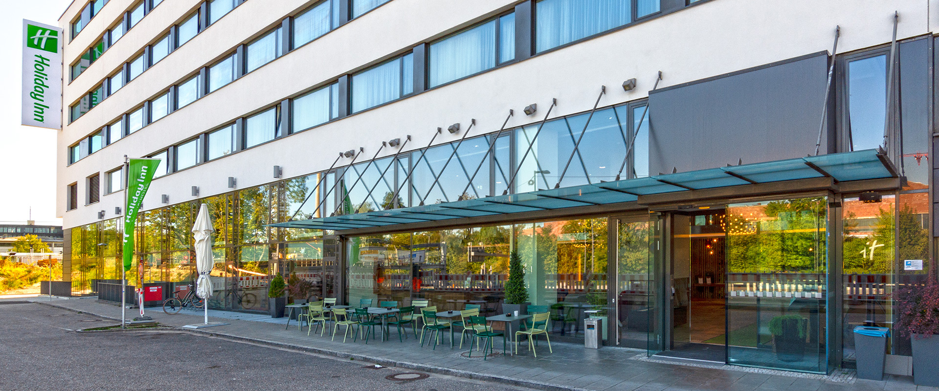 LBR20. Bürogebäude und Hotelanbau München Steinhausen