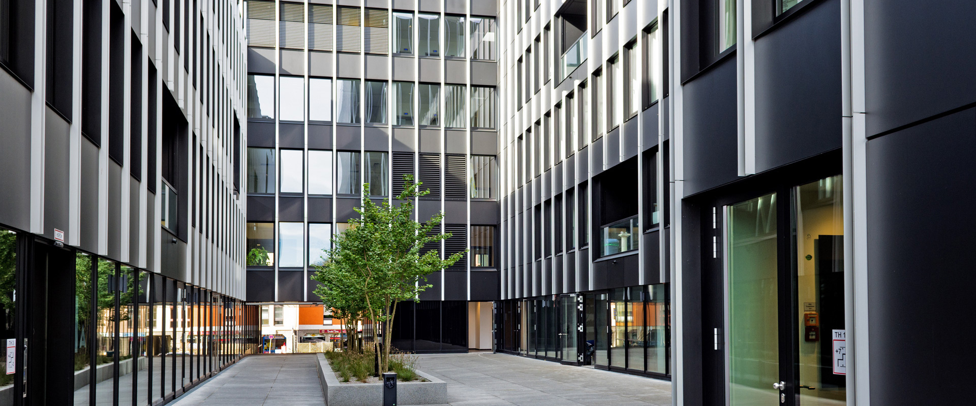 Trikot Office. Bürogebäude München Laim
